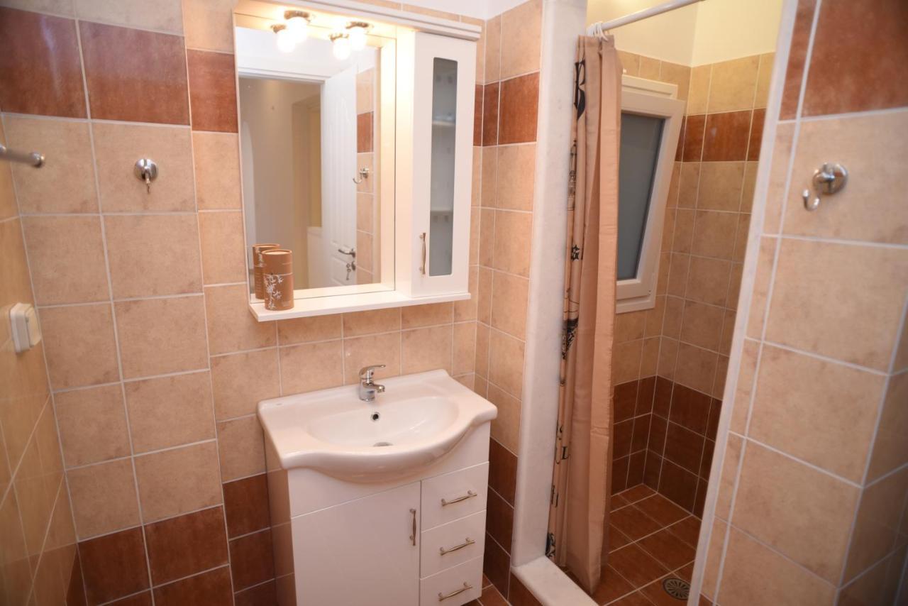 Apartmán Bernie House 2 Mélanes Exteriér fotografie